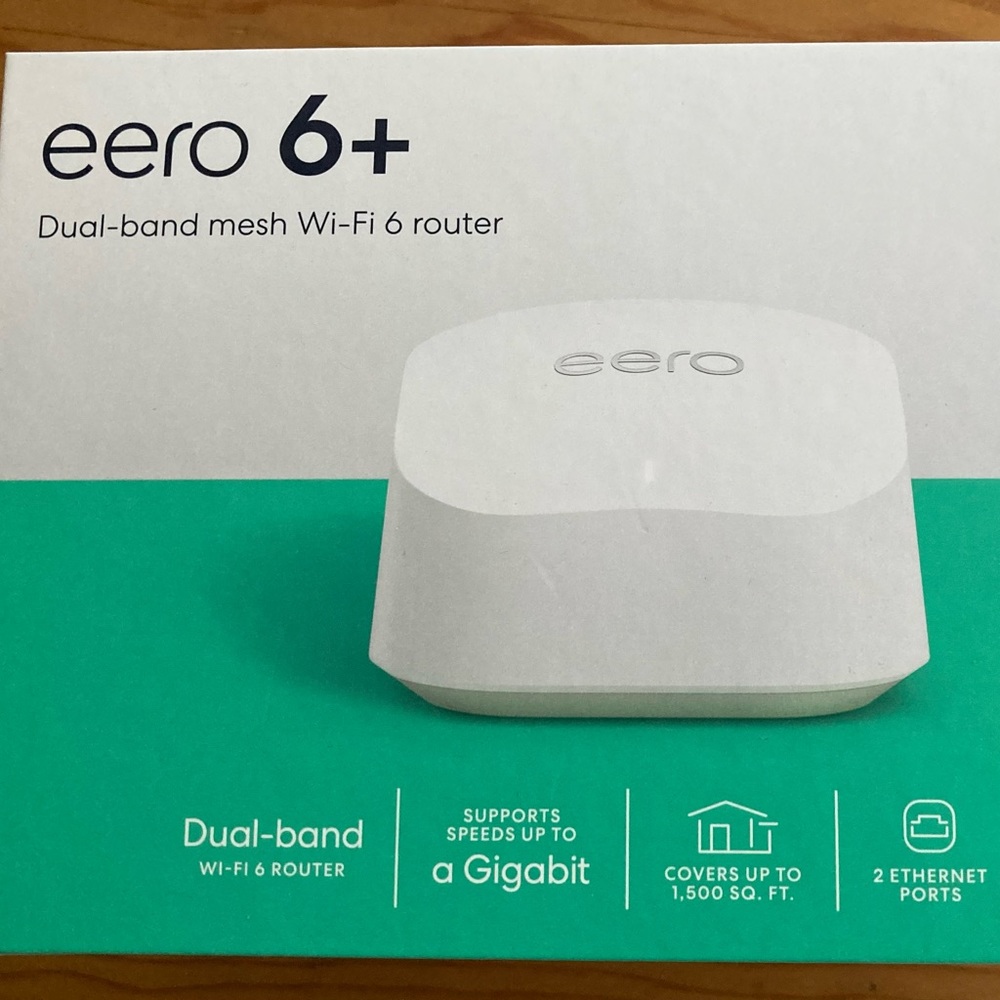 eero 6+ Dual-band Wifi router. Brand new in box! Has all parts and directions.